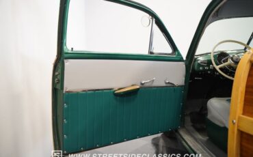 Ford-Woody-1950-Metallic-Green-Green-47