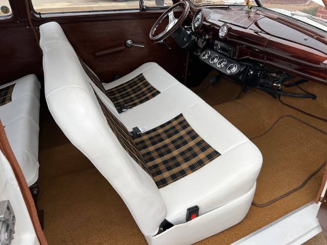 Ford-Woody-1951-15