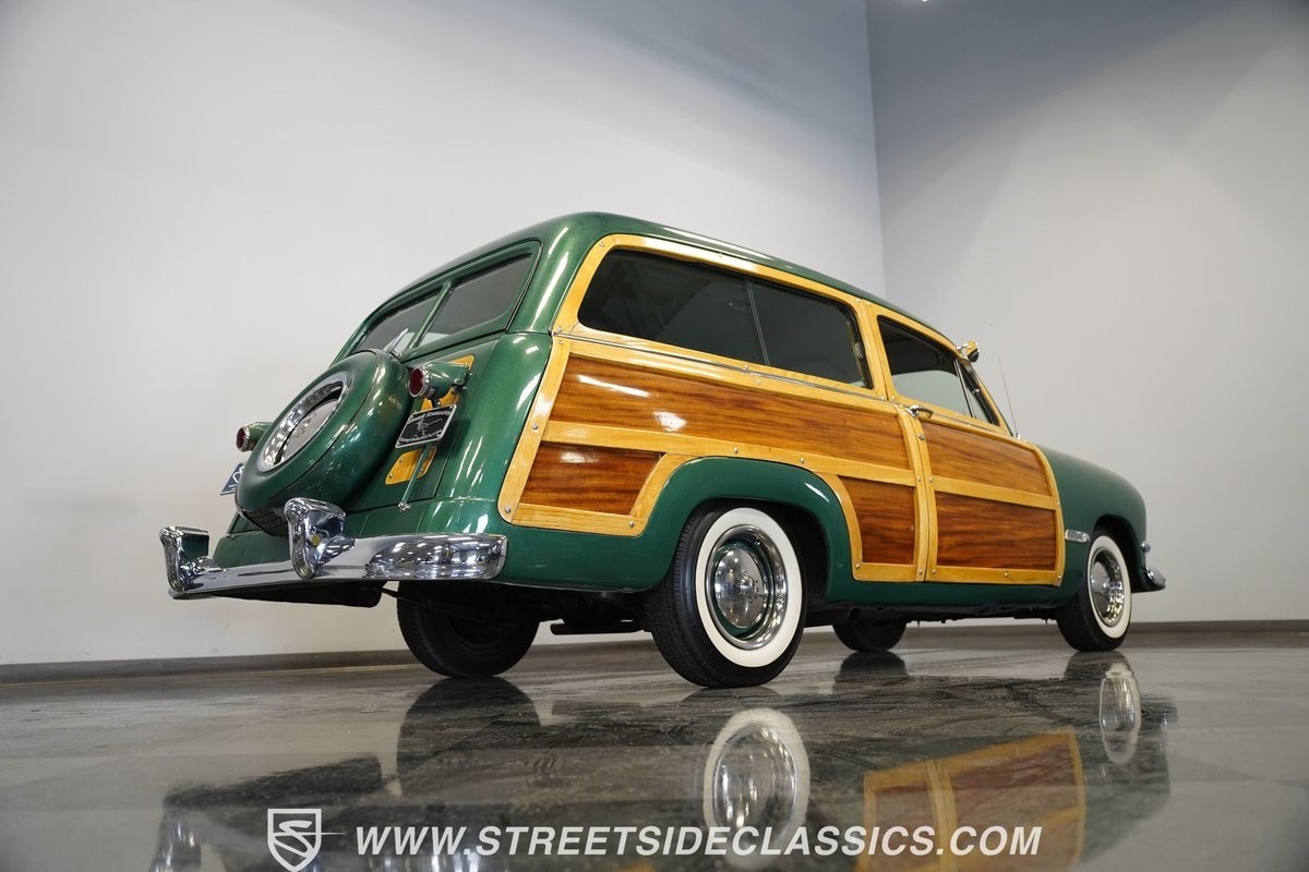 Ford-Woody-Wagon-1950-Station-Wagon-13