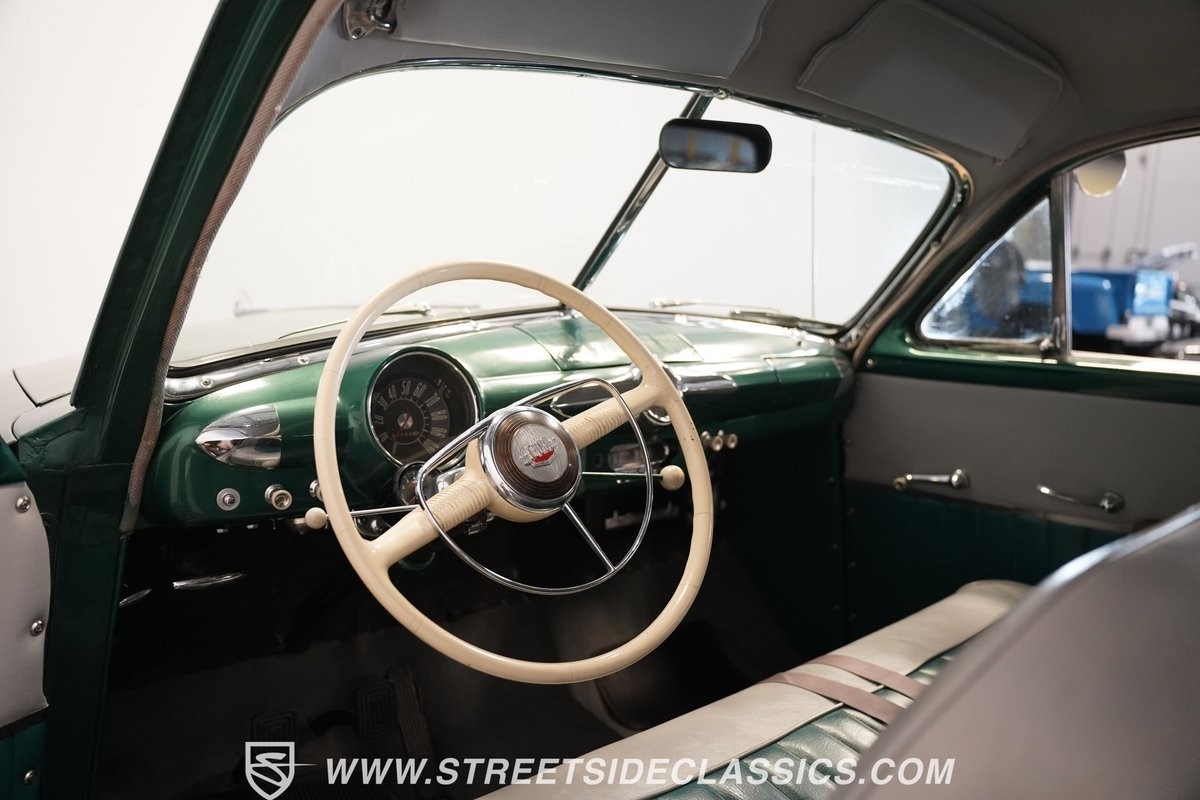 Ford-Woody-Wagon-1950-Station-Wagon-38