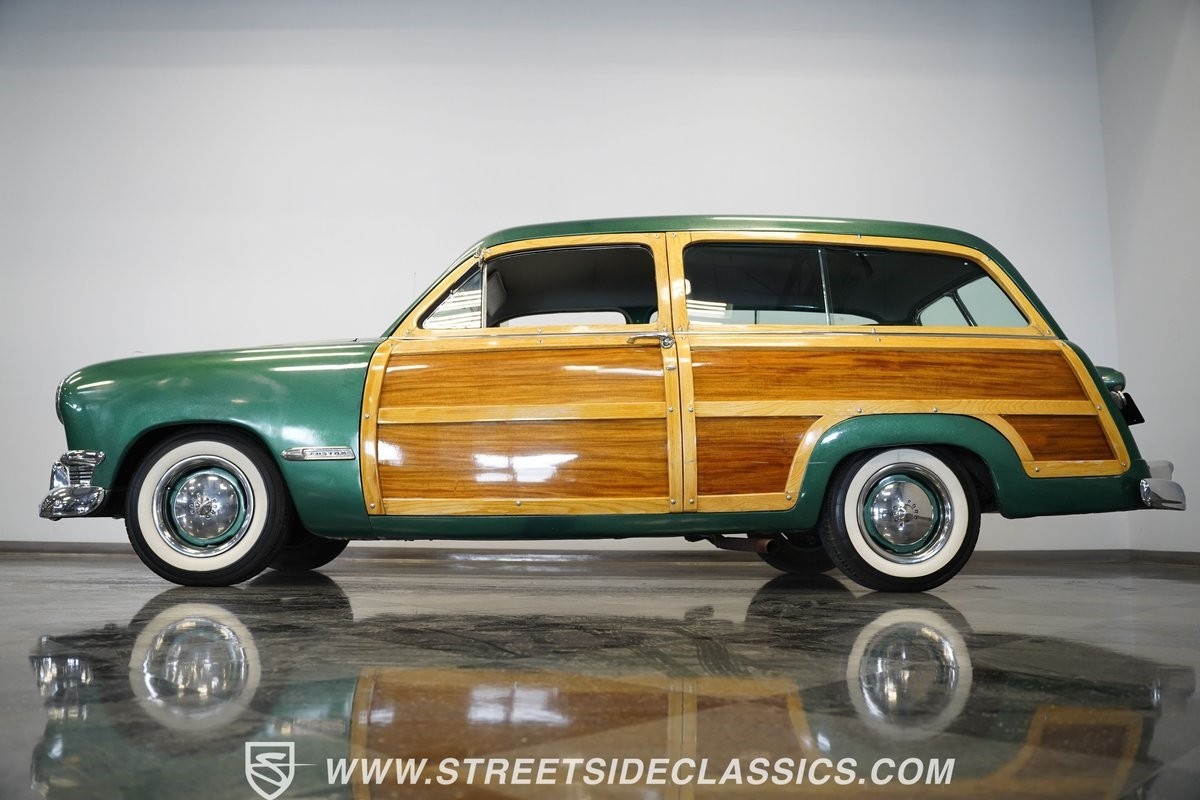 Ford-Woody-Wagon-1950-Station-Wagon-8