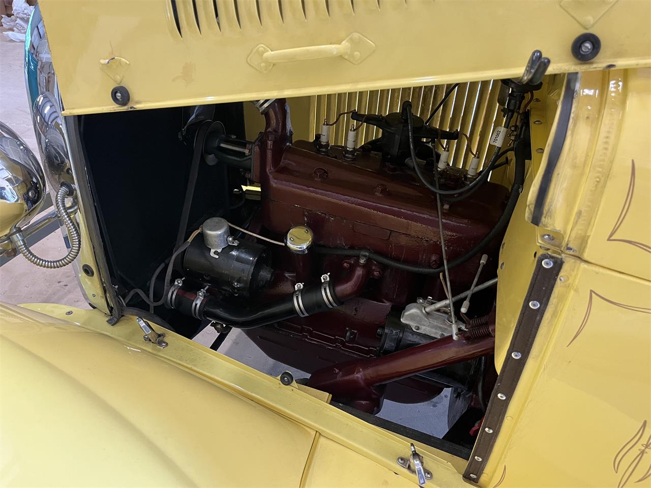 Ford-Woody-wagon-1929-Yellow-Tan-13