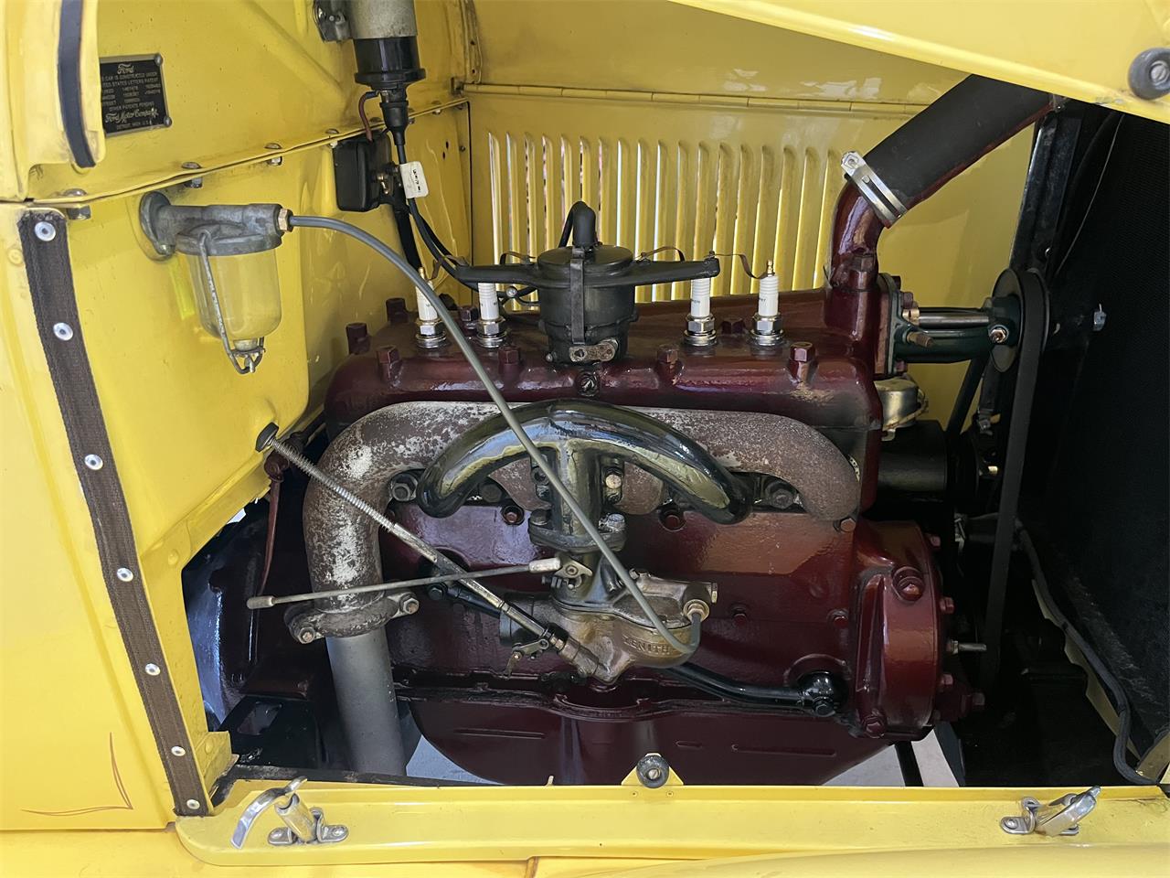 Ford-Woody-wagon-1929-Yellow-Tan-15