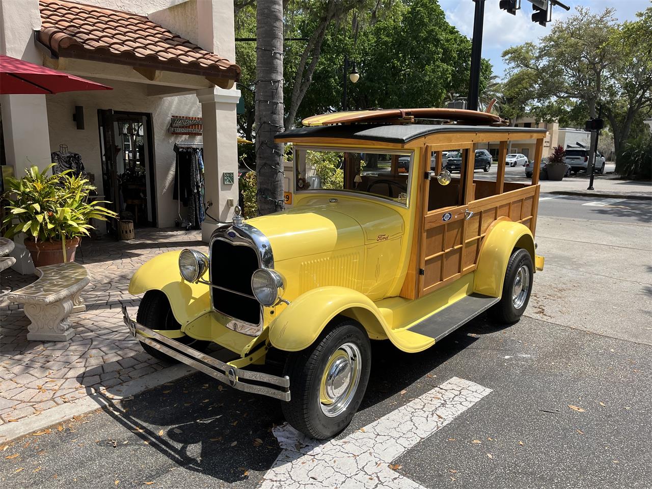 Ford-Woody-wagon-1929-Yellow-Tan-16