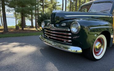 Ford-Woody-wagon-1946-Green-Tan-2