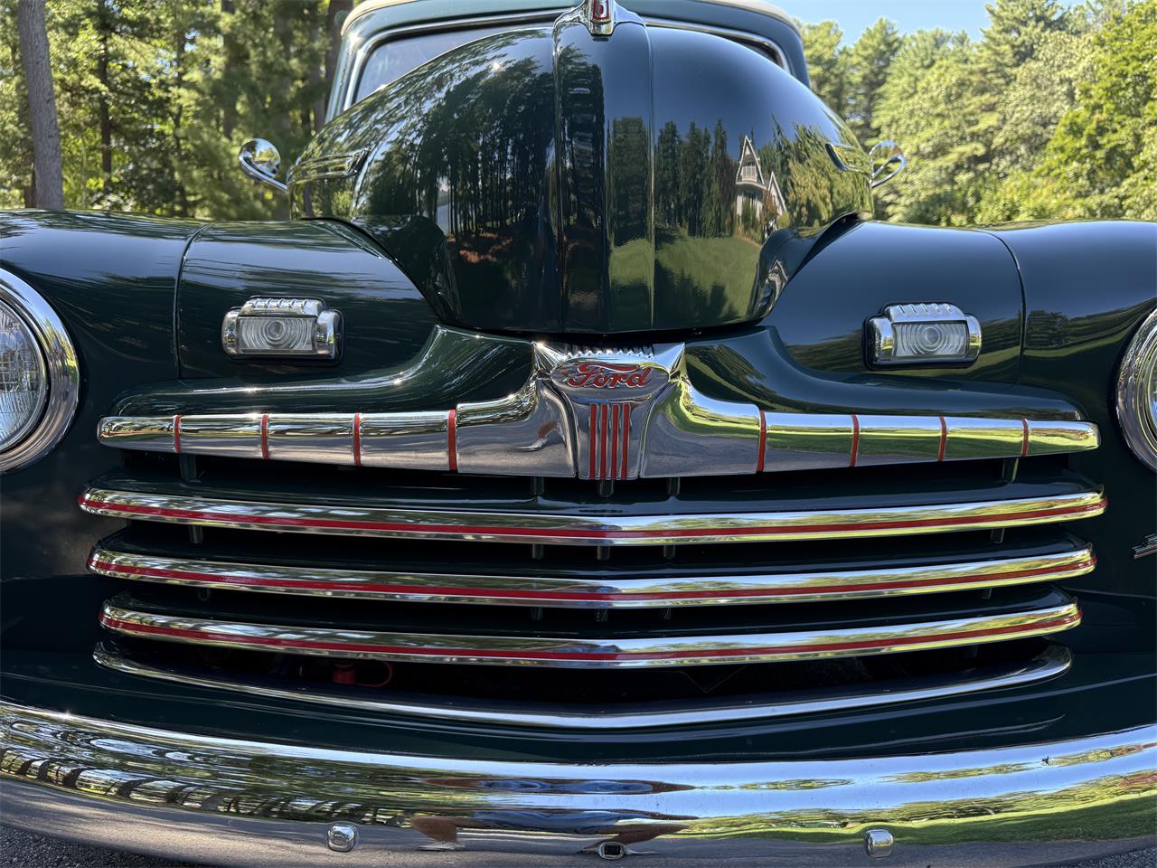Ford-Woody-wagon-1946-Green-Tan-3