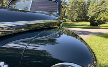 Ford-Woody-wagon-1946-Green-Tan-31