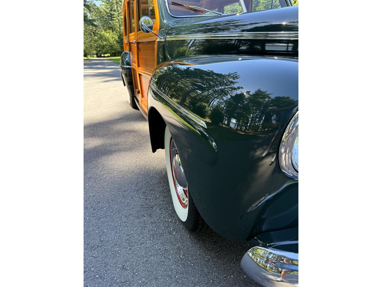 Ford-Woody-wagon-1946-Green-Tan-34