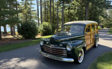 Ford-Woody-wagon-1946-Green-Tan