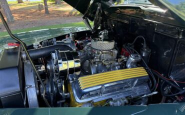 Ford-Woody-wagon-1946-Green-Tan-38