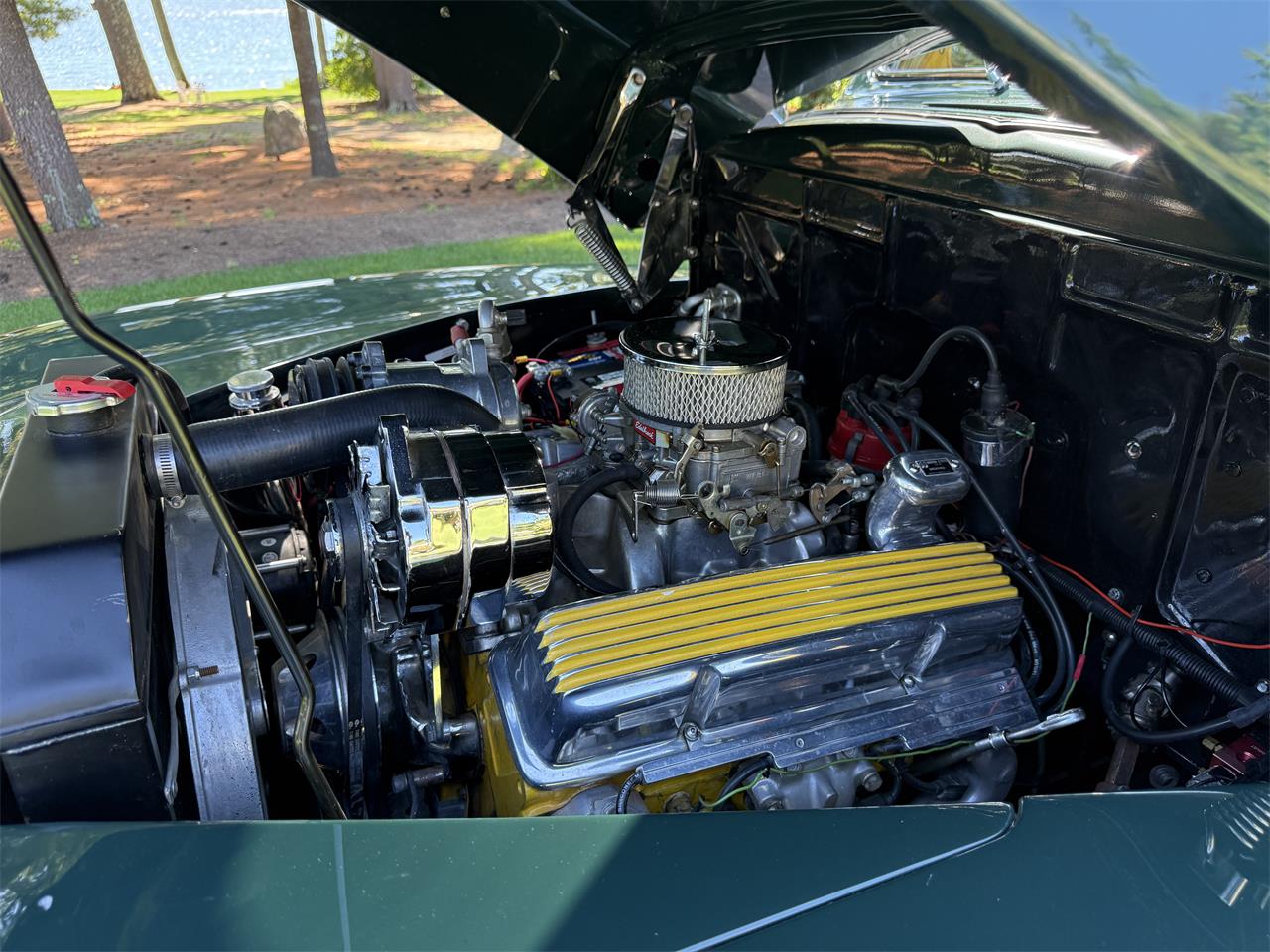 Ford-Woody-wagon-1946-Green-Tan-38