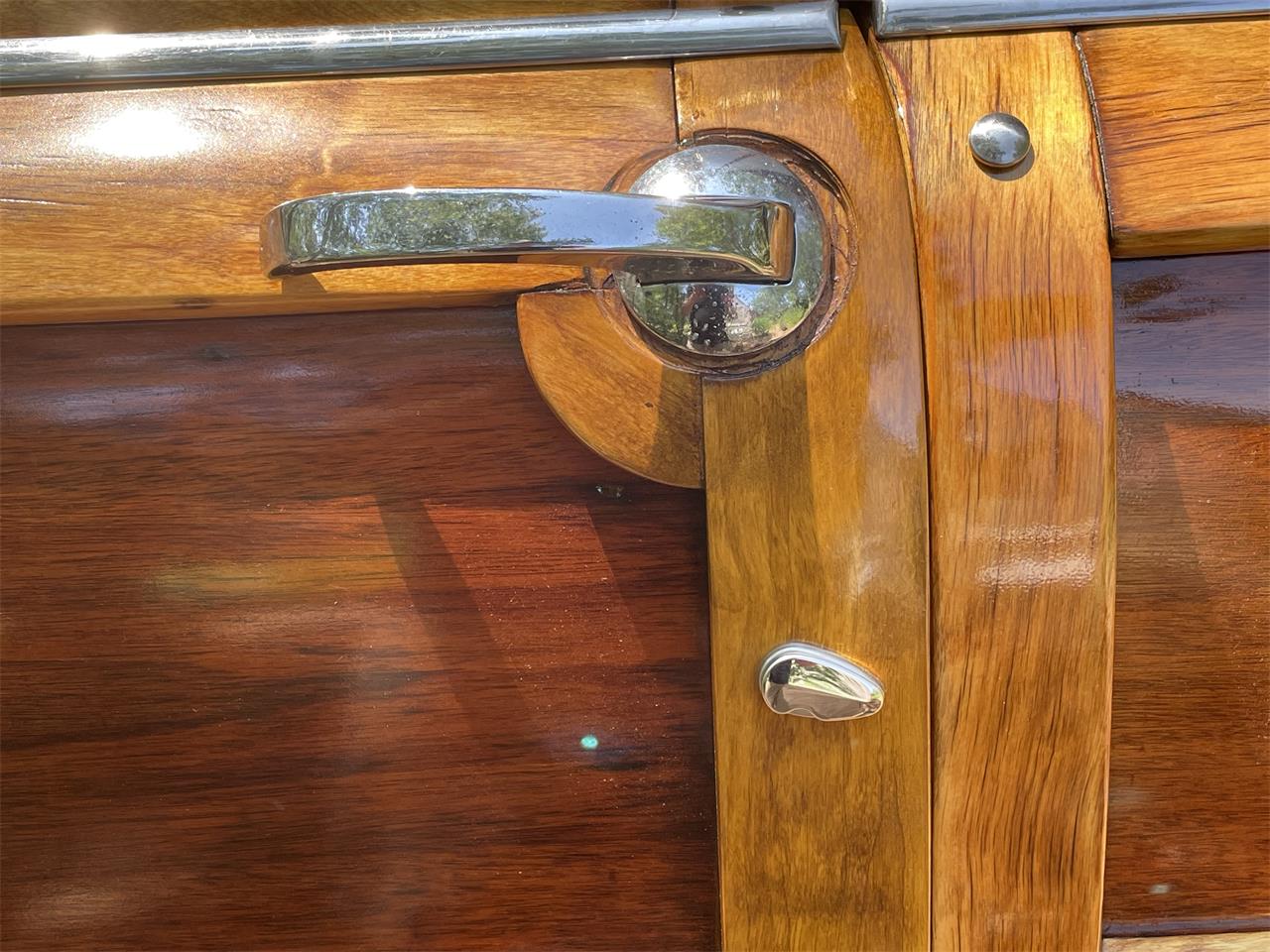 Ford-Woody-wagon-1949-blue-saddle-27