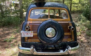 Ford-Woody-wagon-1949-blue-saddle-7
