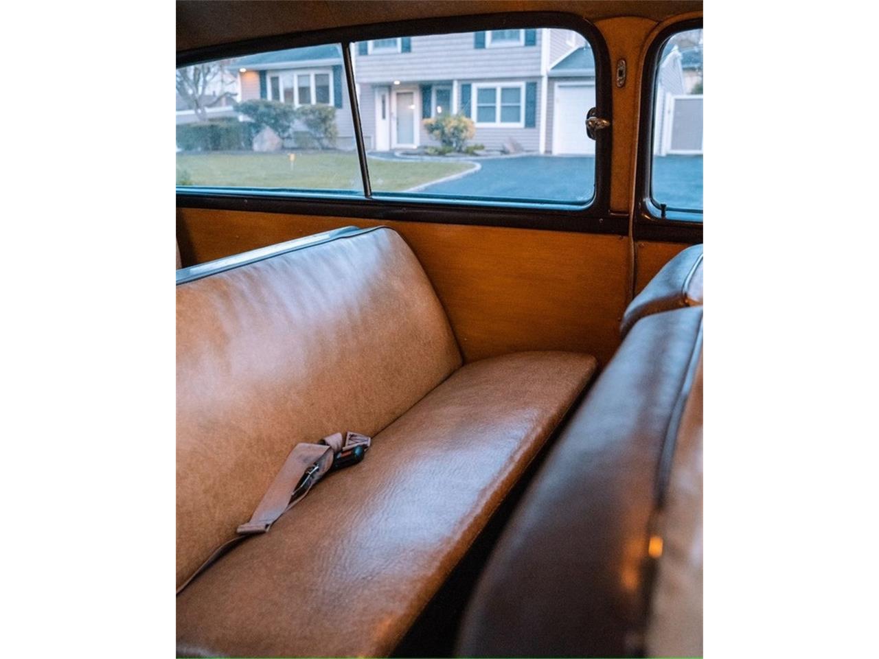 Ford-Woody-wagon-1950-Beige-Tan-10