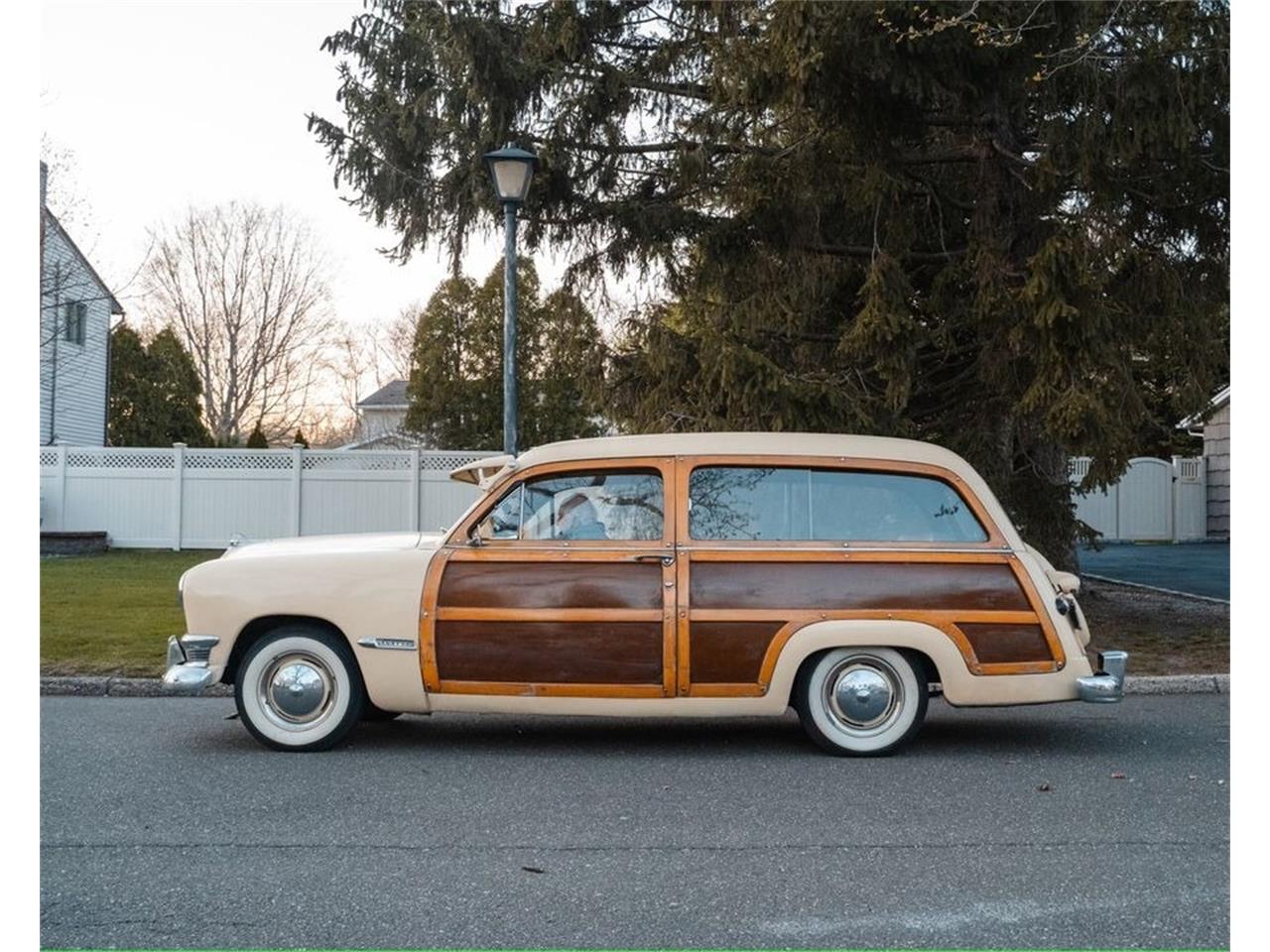 Ford-Woody-wagon-1950-Beige-Tan-15