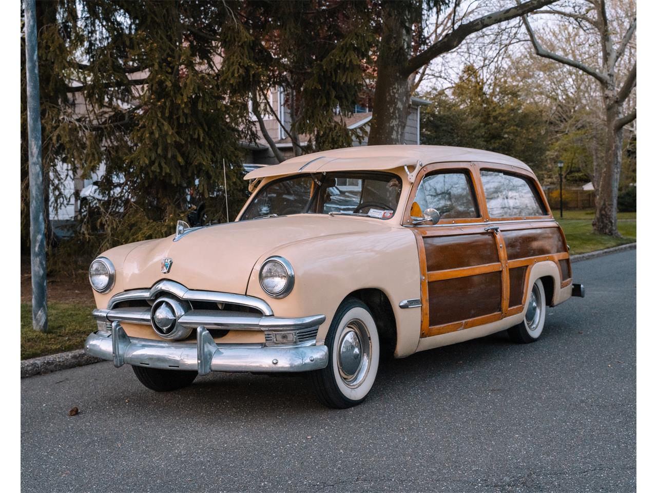 Ford-Woody-wagon-1950-Beige-Tan-6