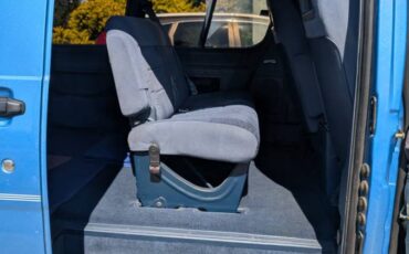 Ford-aerostar-1993-blue-1