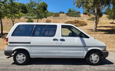 Ford-aerostar-1995-white