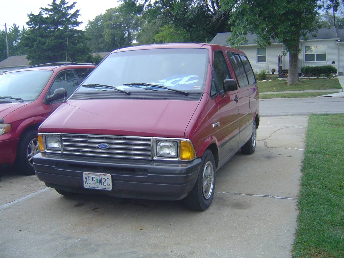 Ford-aerostar-base-1987-red