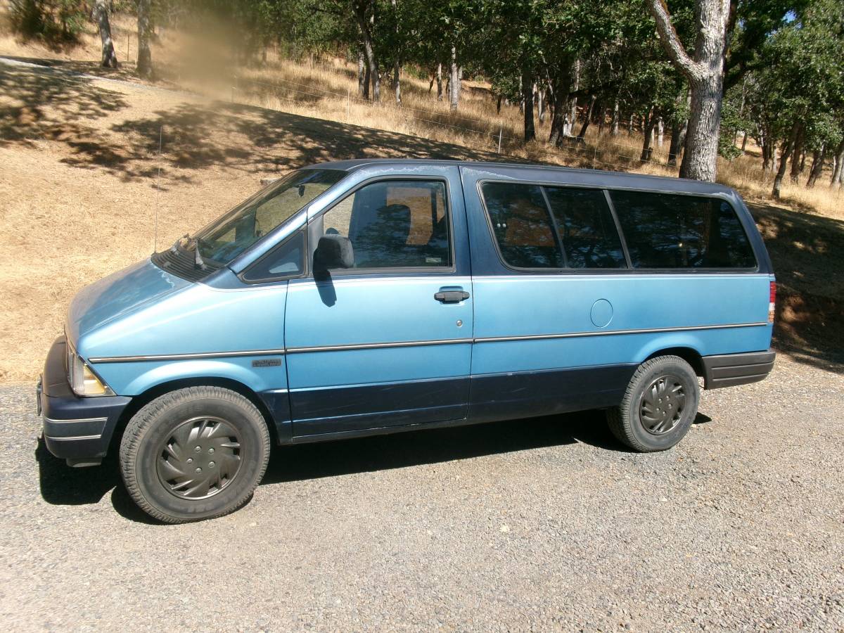 Ford-aerostar-xl-1993-blue