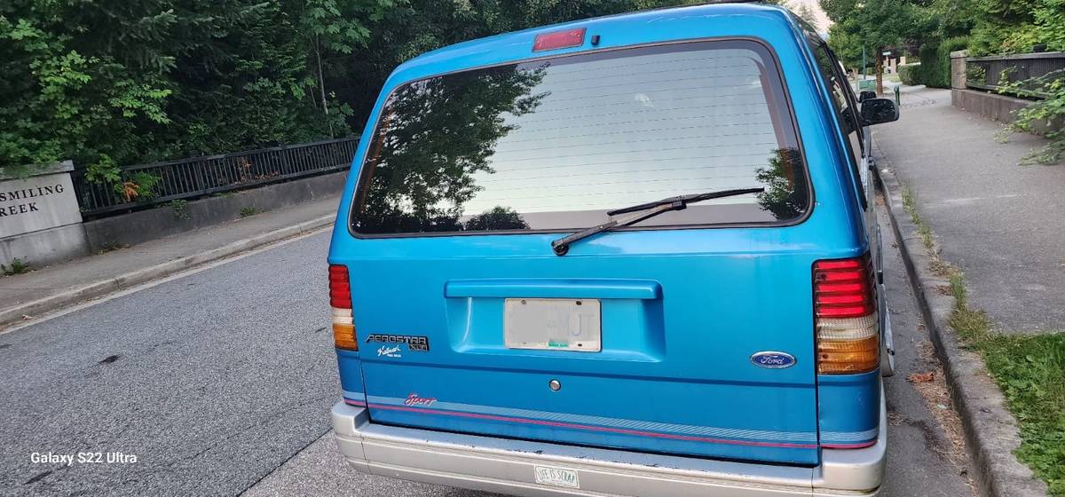 Ford-aerostar-xlt-1995-blue-1