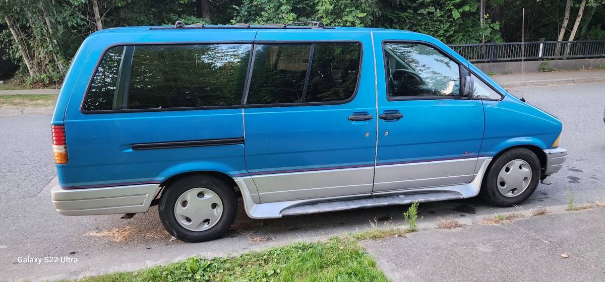 Ford-aerostar-xlt-1995-blue