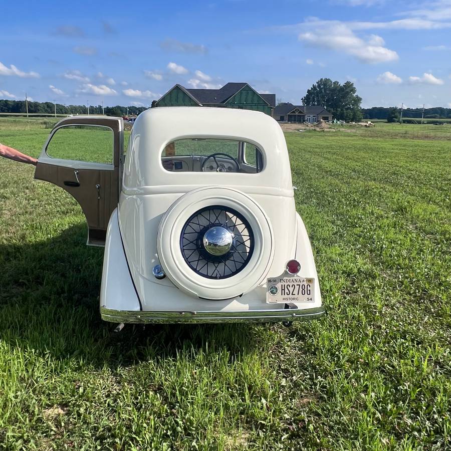 Ford-anglia-1936-white-7