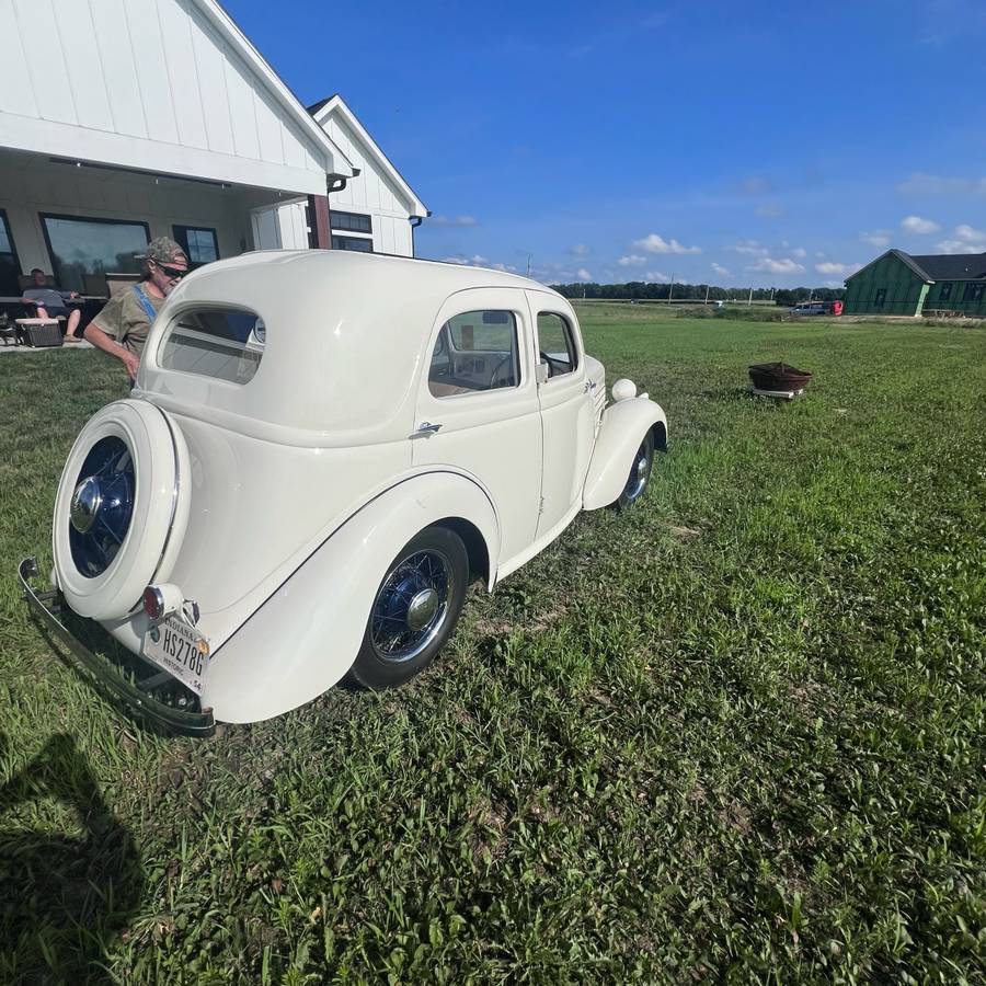 Ford-anglia-1936-white-8