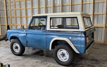 Ford-bronco-1966-blue-1