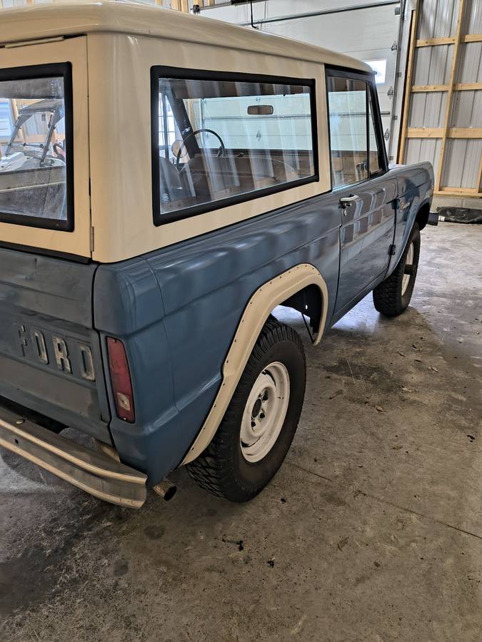 Ford-bronco-1966-blue-3