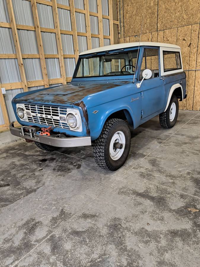 Ford-bronco-1966-blue