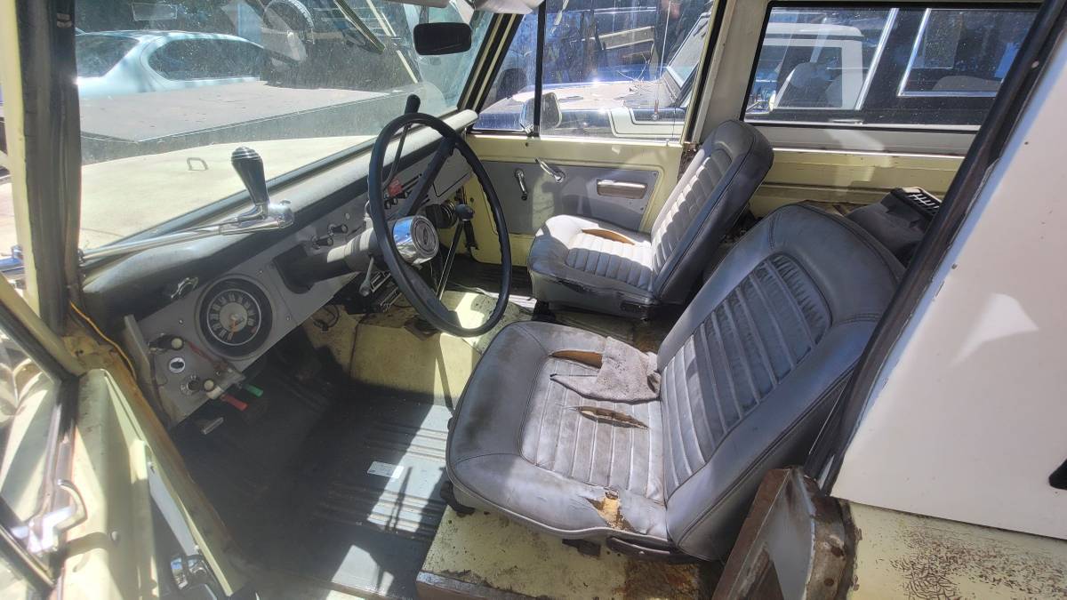 Ford-bronco-1966-yellow-2