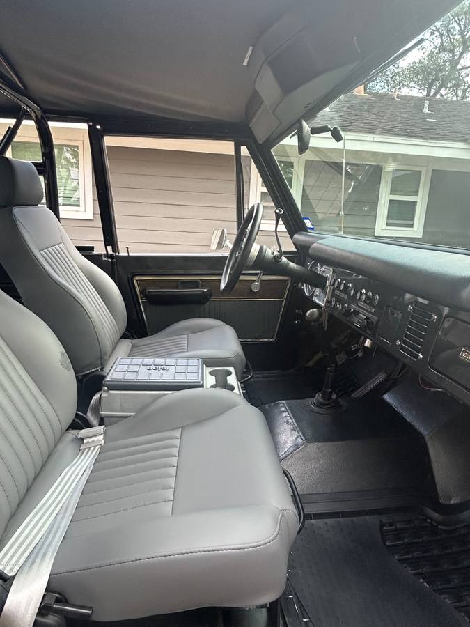 Ford-bronco-1973-12