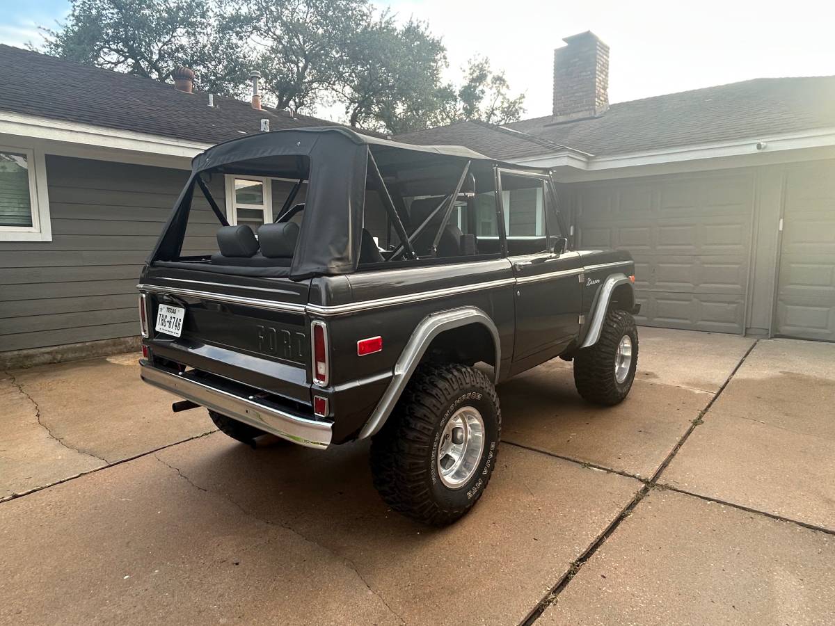 Ford-bronco-1973-4