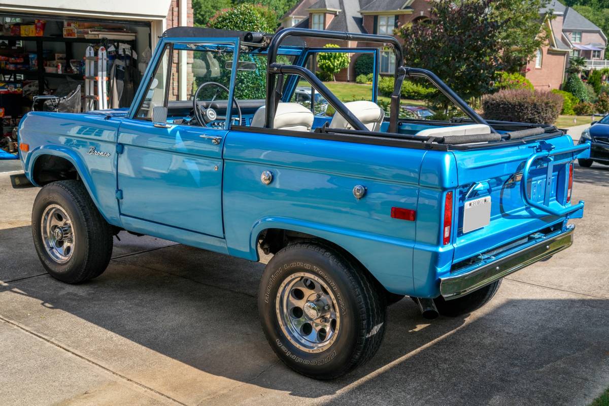 Ford-bronco-1973-blue-13