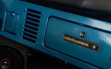 Ford-bronco-1973-blue-14