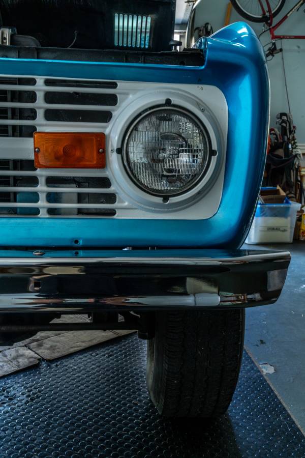 Ford-bronco-1973-blue-15