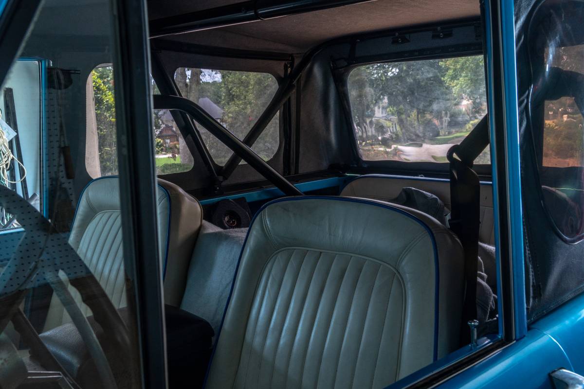 Ford-bronco-1973-blue-19