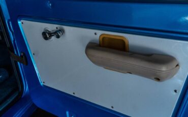 Ford-bronco-1973-blue-3