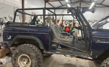 Ford-bronco-1974-blue-10