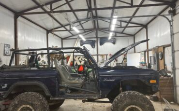 Ford-bronco-1974-blue-2