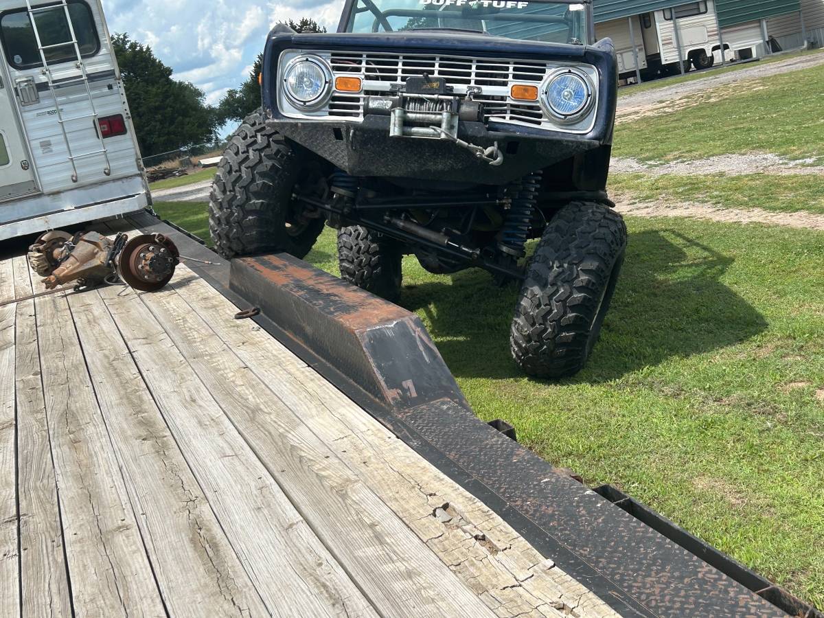 Ford-bronco-1974-blue-6