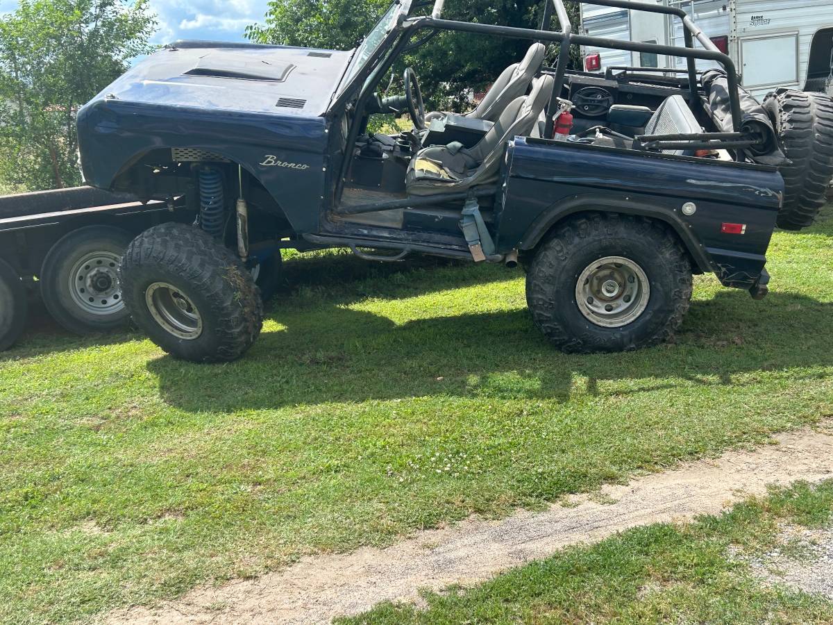 Ford-bronco-1974-blue-7
