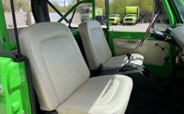 Ford-bronco-1977-green