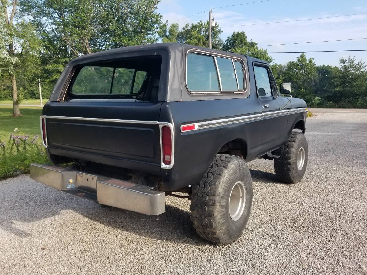 Ford-bronco-1978-3
