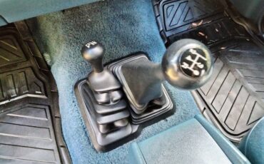 Ford-bronco-1988-blue-14