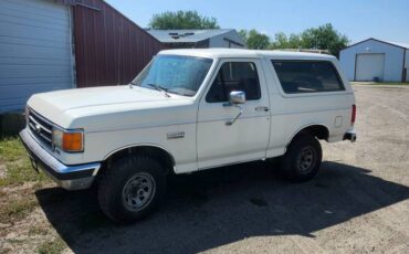 Ford-bronco-1989-white