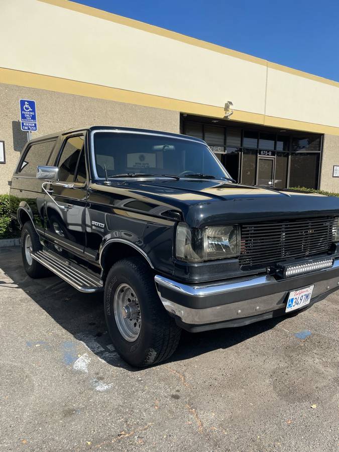 Ford-bronco-1990-1