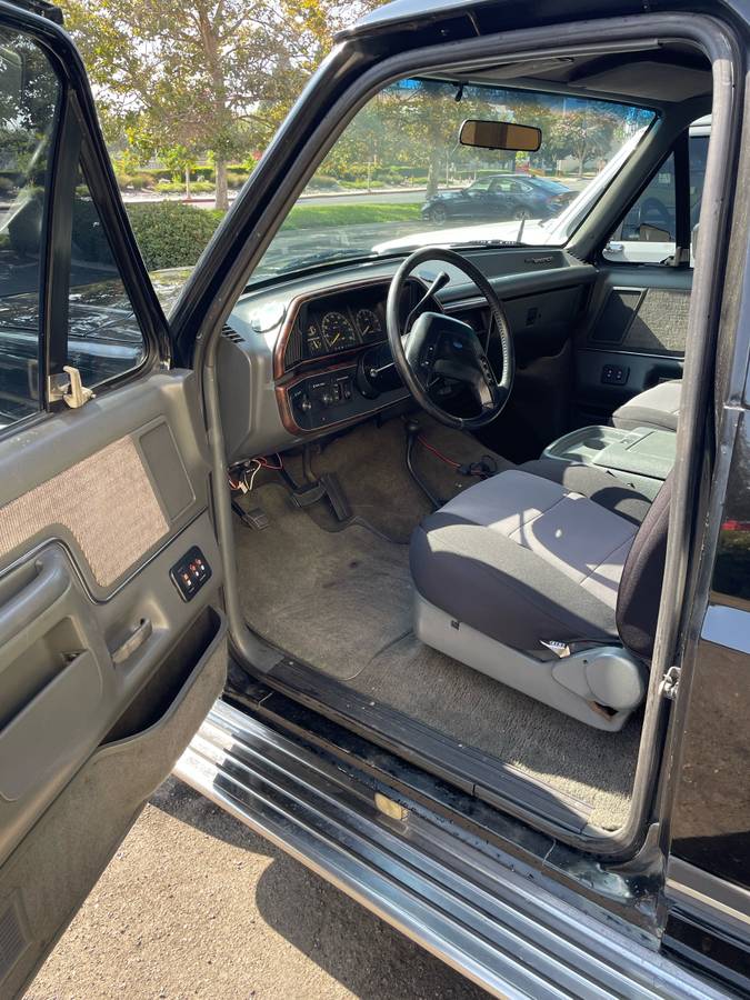 Ford-bronco-1990-3