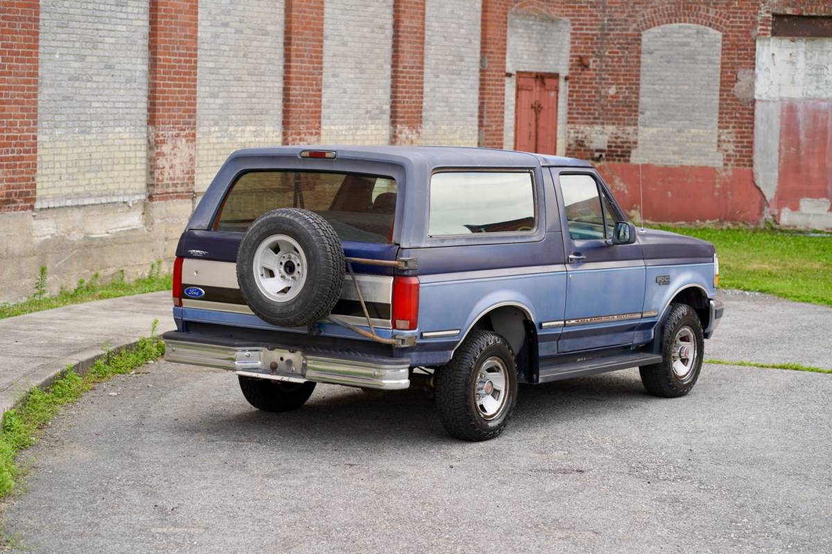 Ford-bronco-1992-blue-5